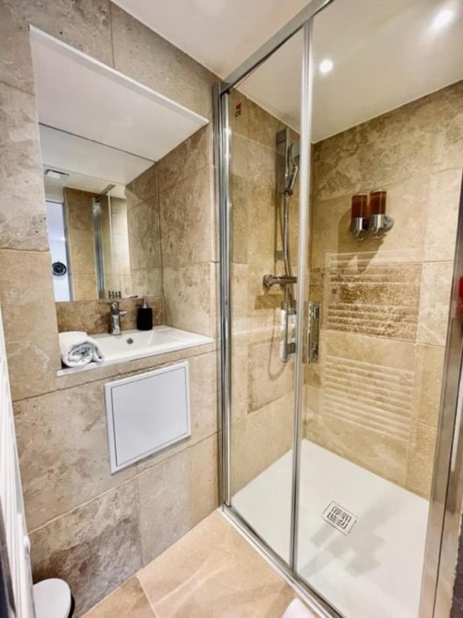 Appartamento Ben Nevis Charming Studio In The Heart Of The Lively Life Of The Pre Carre Annecy Esterno foto